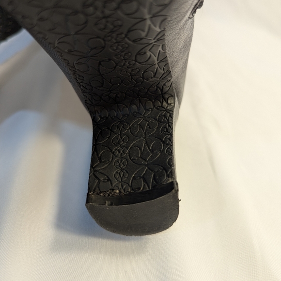 Johnston and Murphy Stylish High Black Studded Boot size 7M - Picture 15 of 16